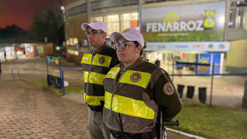 Policiais Militares fazem policiamento durante a 22ª Fenarroz