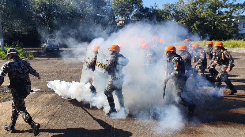 O objetivo é especializar os policiais militares que executam o patrulhamento tático operacional no Pelotão de Força Tática.