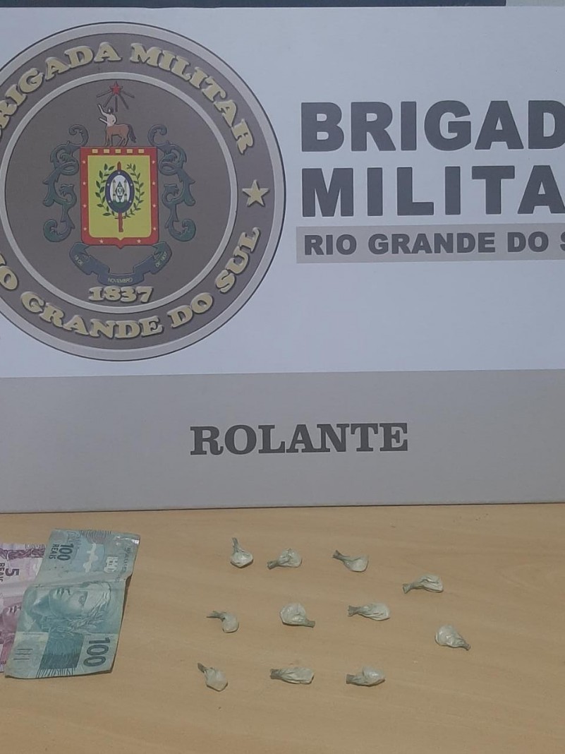 DROGAS E DINHEIRO APREENDIDOS EM ROLANTE
