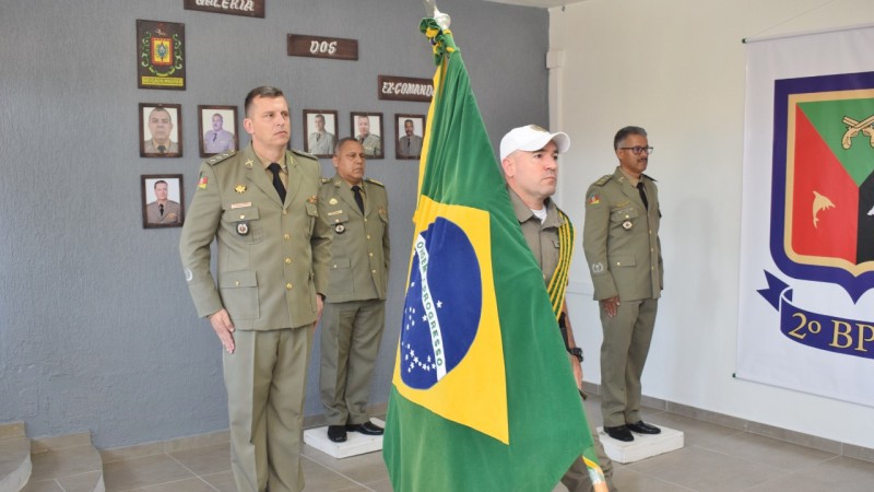 2º BPAT realiza passagem solene do comando