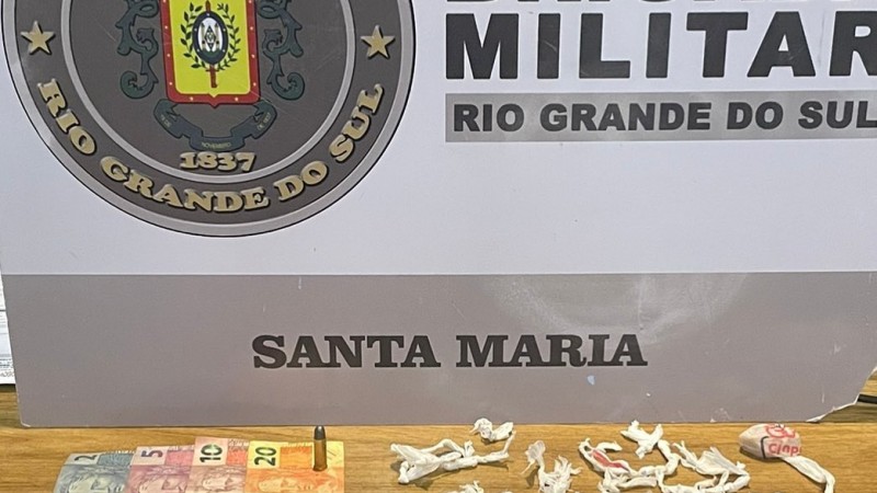 Brigada Militar prende jovem por tráfico de drogas em Santa Maria.