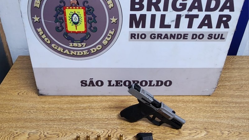 17 BRIGADA MILITAR DE PORTÃO APREENDE ARMA DE FOGO EM BARREIRA