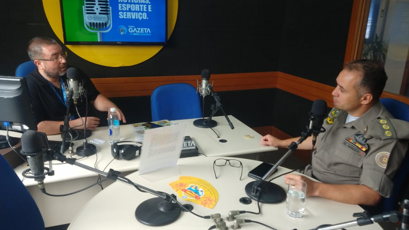 Comandante Regional concede entrevista para programas de rádios da Região