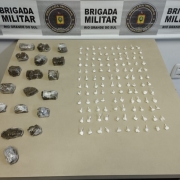 2º BPAT apreende drogas na área do batalhão