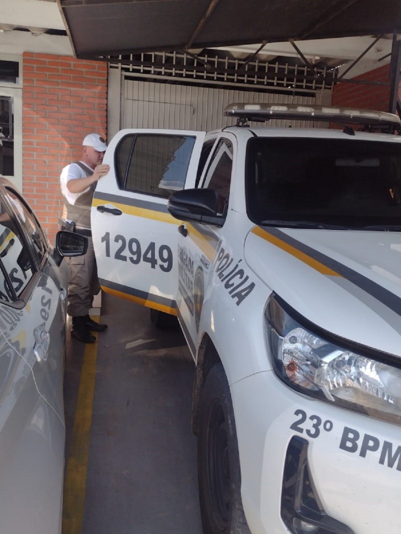 Na tarde de segunda-feira (30/1), às 13h45, a Brigada Militar de Venâncio Aires realizou a prisão de um homem de 37 anos, após o descumprimento das medidas protetiva de urgência em face de sua ex companheira, no bairro Santa Tecla. 
