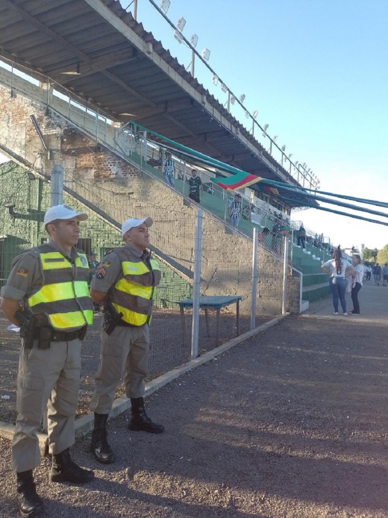 Brigada Militar de Santa Cruz do Sul intensifica policiamento na jogo Avenida e Esportivo