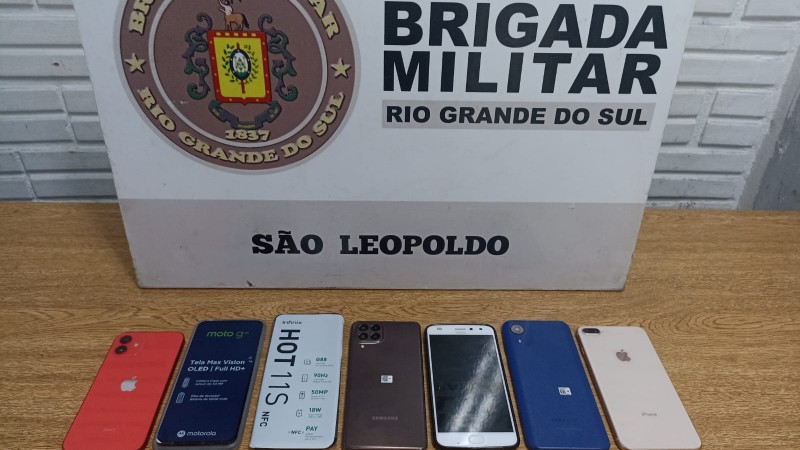 Brigada Militar de São Leopoldo prende dupla por furto de celular (2)