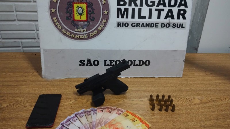 BM de São Leopoldo prende por porte ilegal de arma