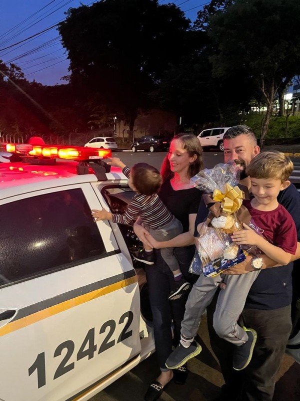 Policiais militares que socorreram menino recebem agradecimento (3)