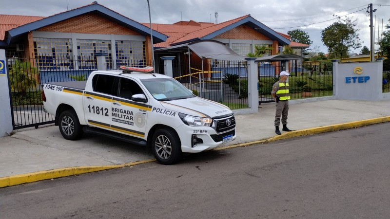 25º BPM intensifica patrulhamento preventivo em escolas (6)
