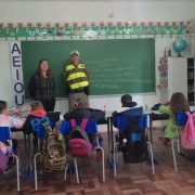 25º BPM intensifica patrulhamento preventivo em escolas (7)