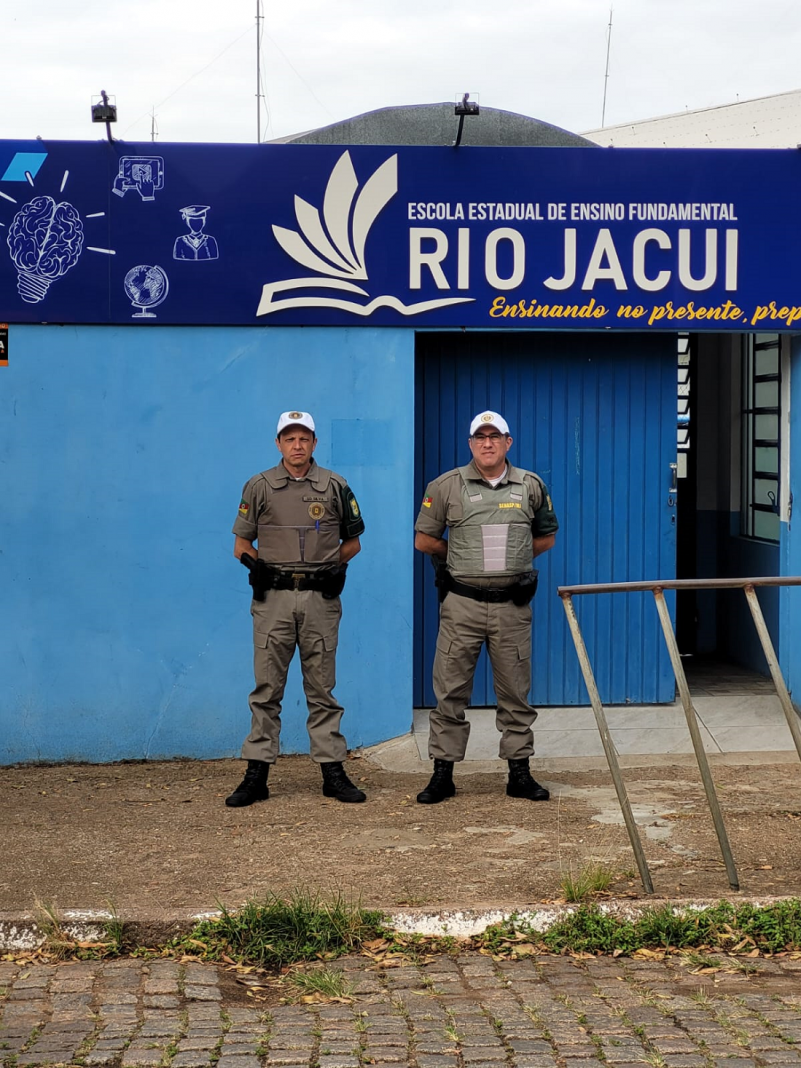 Escolas e a presença ostensiva da Brigada Militar