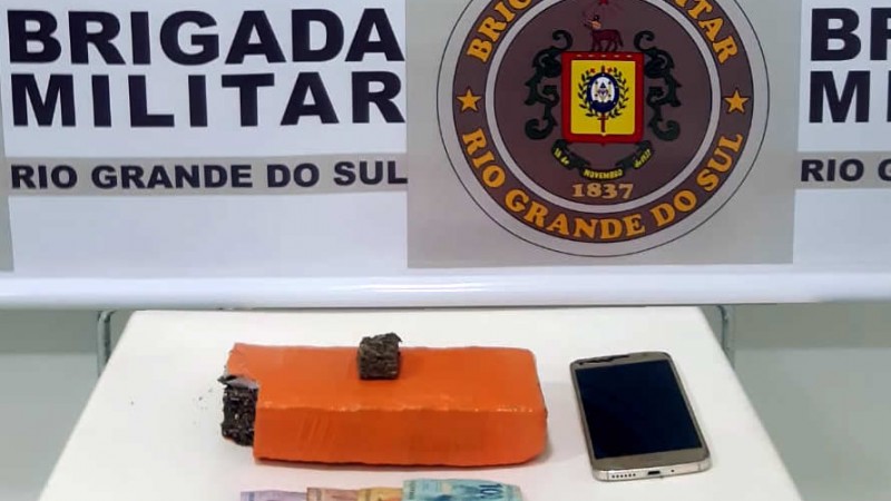 Ao todo apreendido 498,7 gramas de maconha