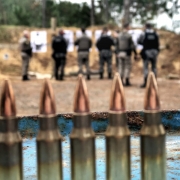 Efetivo sendo habilitado para uso de carabina