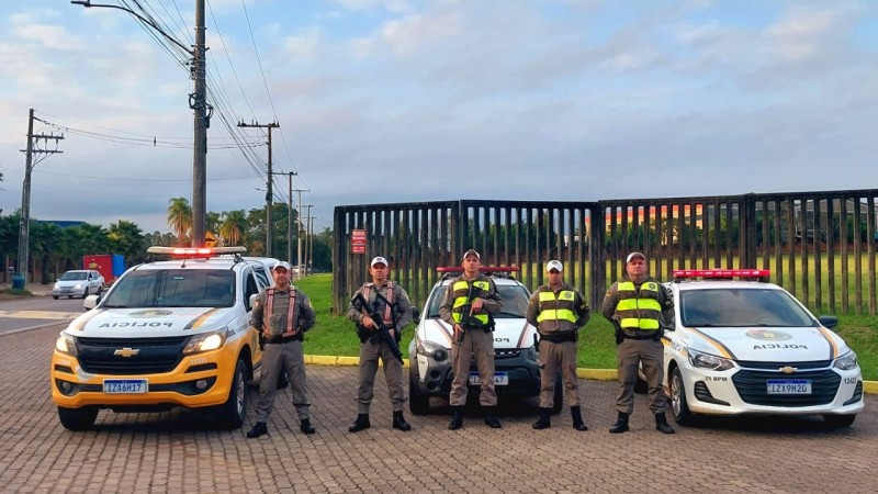 Efetivo durante a operação cerco fechado
