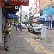 Policiamento na área central durante operação Cerco Fechado