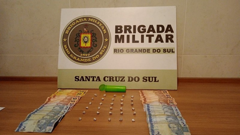 Brigada Militar prende em flagrante delito por tráfico de entorpecentes em Vera Cruz
