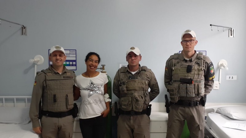Brigada Militar salva mulher de engasgamento em Não Me Toque