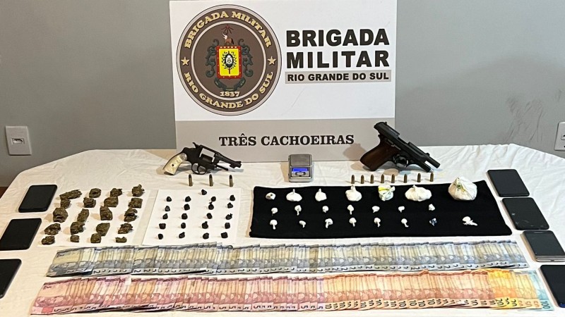 Apreensão de drogas e armas Três Cachoeiras