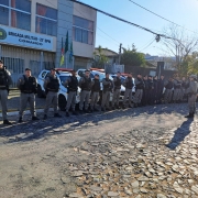 Efetivo do 25º BPM durante a preleção da Operação Mobile