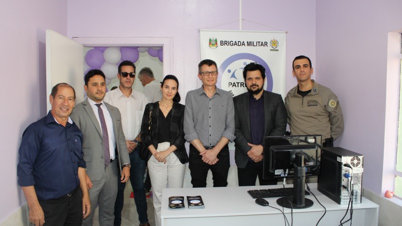 Autoridades municipais estiveram presentes na inauguração
