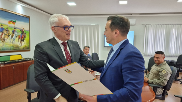 Secretário de Segurança Pública recebe convite