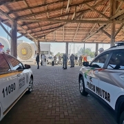 Viatura da BM e viatura da PMSC