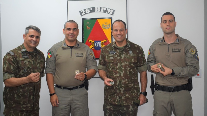 FOTO VISITA EXERCITO