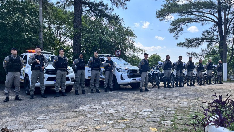 Policiais prontos para a operação Plano Tático operacional