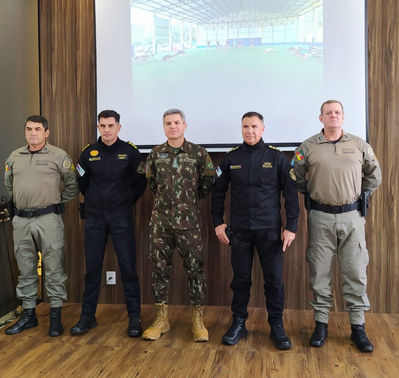 Formatura curso de patrulhamento de fronteira