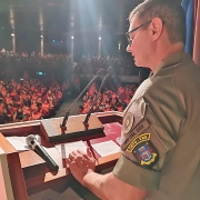 Comandante do 25º BPM, Ten Cel Goi fazendo uso da palavra