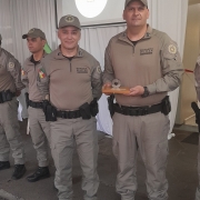 Homenagem aos policias militares