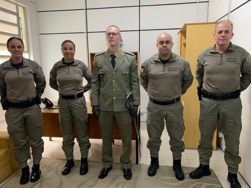 Apresentação de Oficial