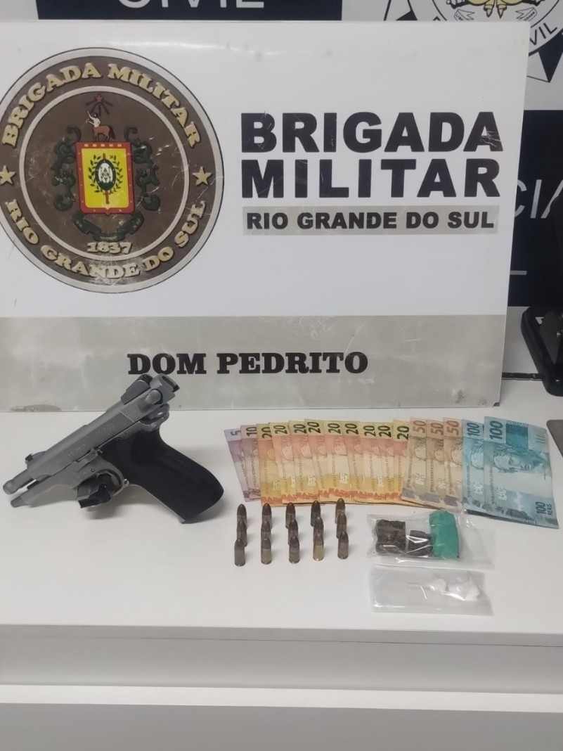 Armas, dinheiro e entorpecentes