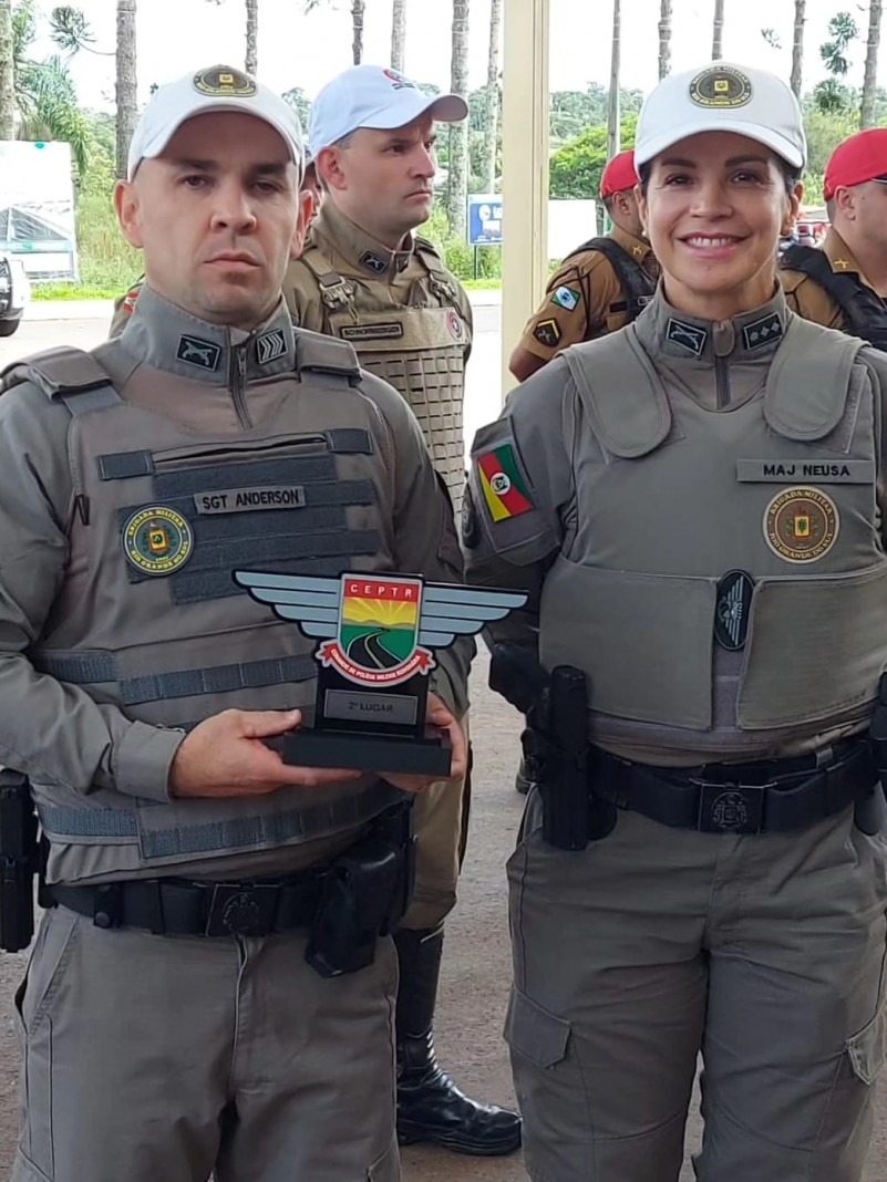 Policial militar do 2°BRBM se forma em curso na Polícia Militar Rodoviária de Santa Catarina