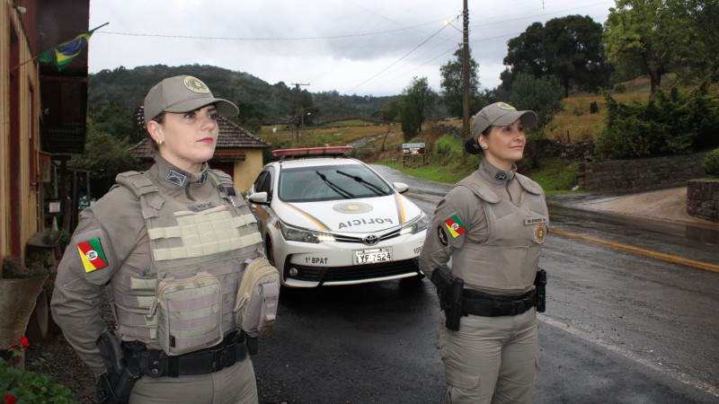 A presença da viatura leva uma sensação de segurança a comunidade