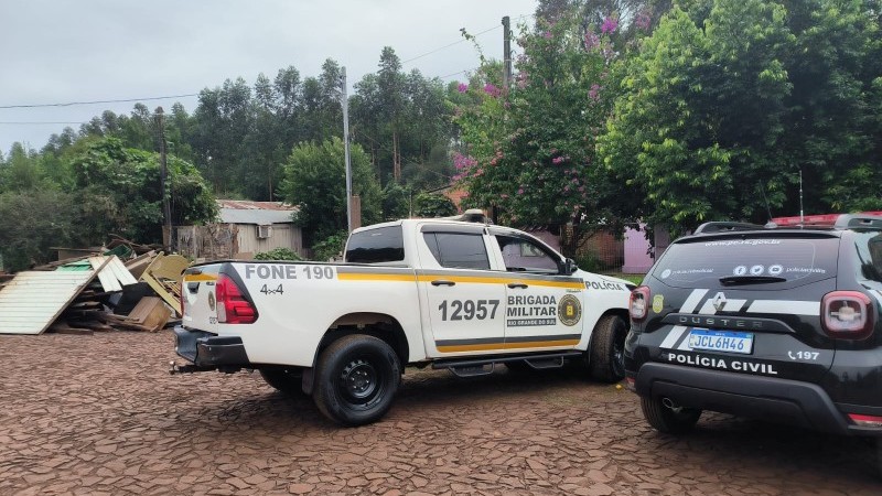 Viaturas da operação integrada Brigada Militar e Polícia Civil