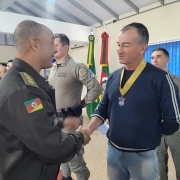 Solenidade de entrega da Comenda do CRPO Litoral