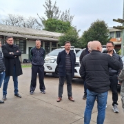 empresários visitando o 25º BPM