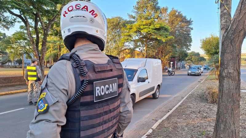 Barreira policial na av. Dom João Becker em São Leopoldo