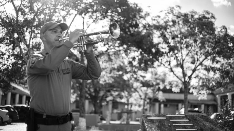 Homenagem PMs mortos em serviço