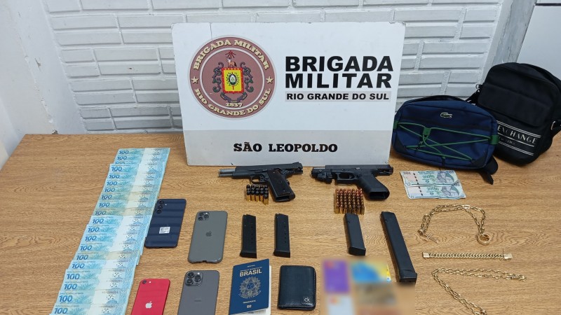 Armas e materiais apreendidos pela BM