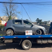 Brigada Militar de São Leopoldo prende trio com veículo roubado
