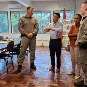 Sgt Duarte contando um pouco de sua trajetória