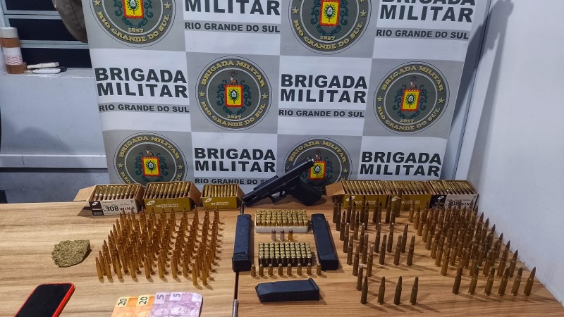 Homem é preso por porte ilegal de arma