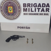 Arma apreendida pela BM em operação