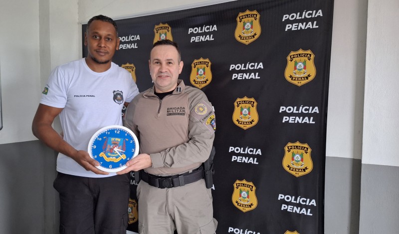 Comandante do 25º BPM e Diretor do instituto penal de São Leopoldo (2)