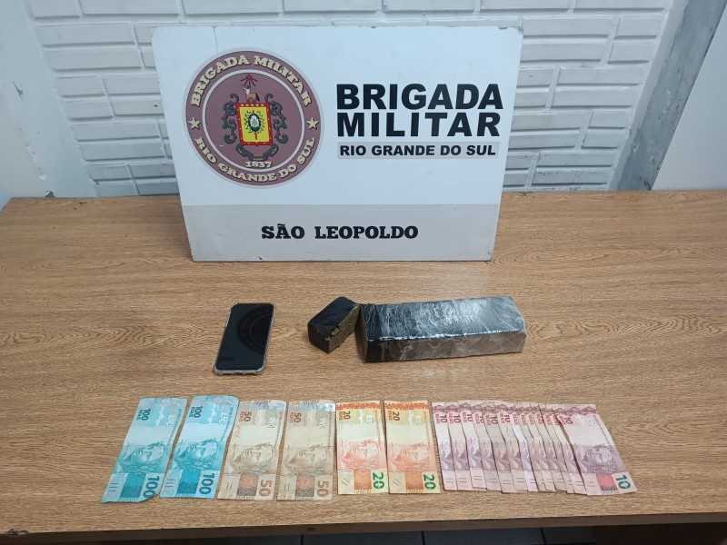 droga e dinheiro apreendido pela BM