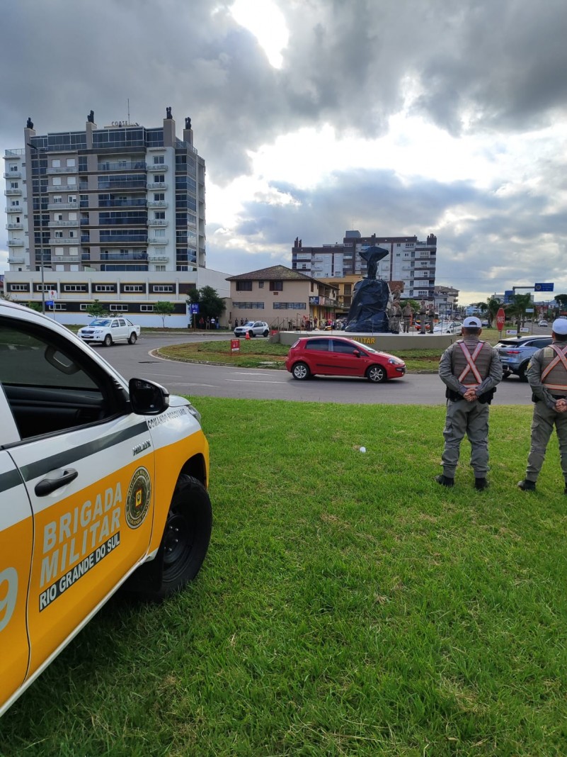 Inauguração do monumento em Homenagem à Brigada Militar em Santa Maria