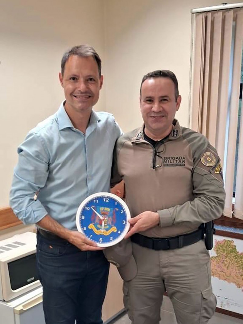 comandante do 25º BPM em visita ao MP